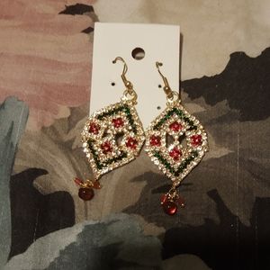 Nepal Jewel Earrings
Red green and gold